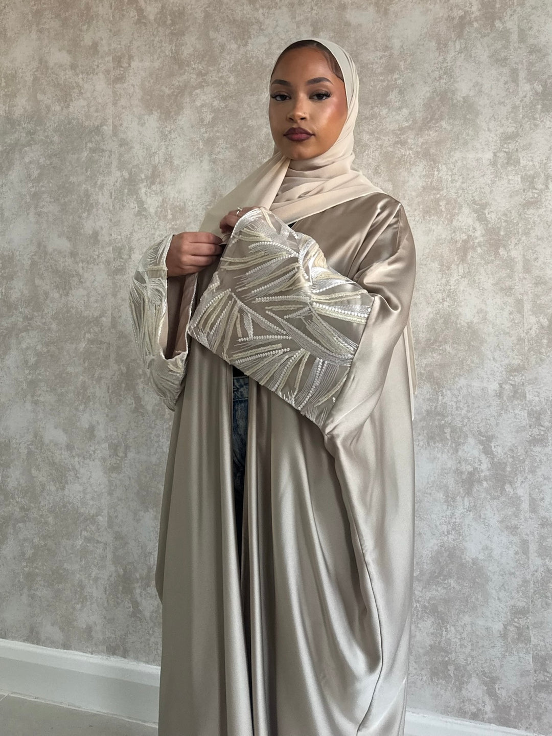 Isra Abaya