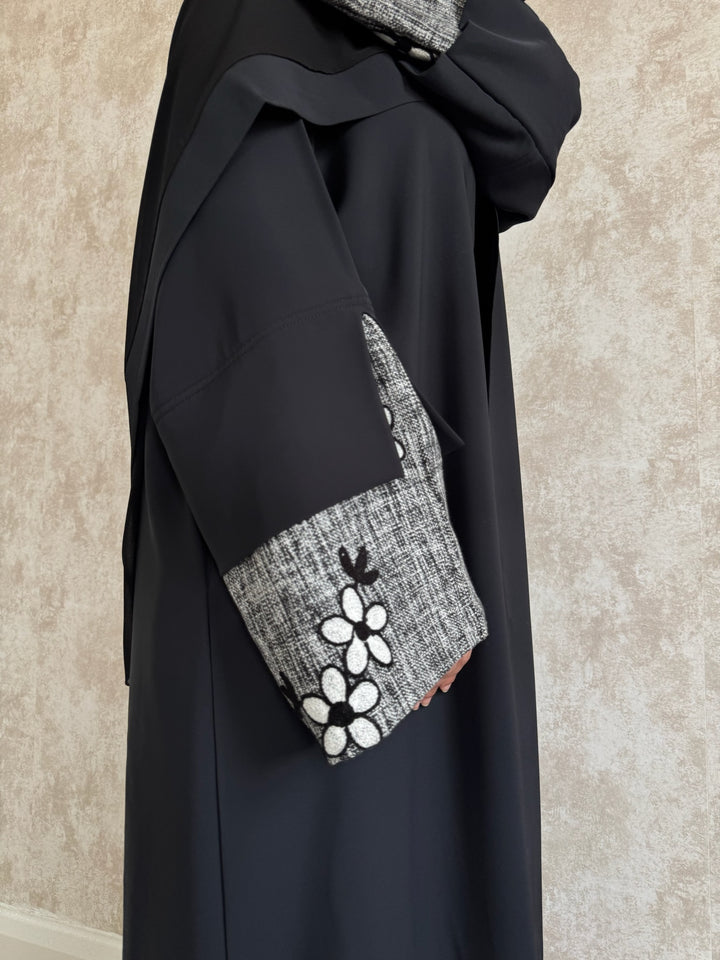Zuhur Abaya