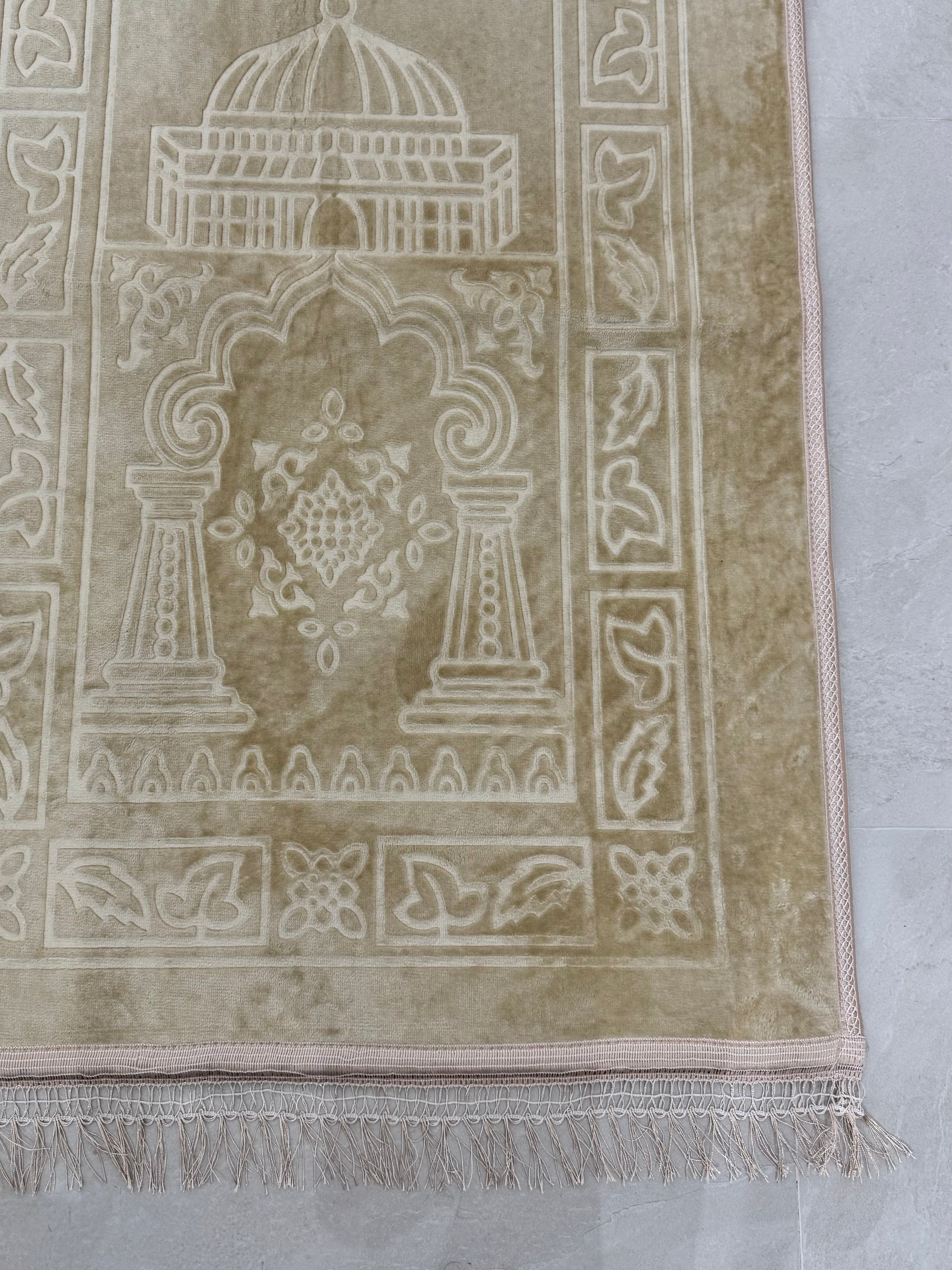 □　画家本人出品 prayer 2022 8,a　A4マット　□ □ 画家本人出品 prayer 2022 8,b A4マット □ 洋画