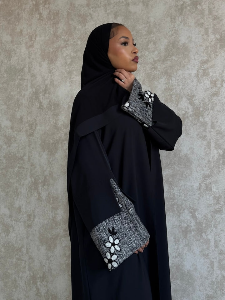 Zuhur Abaya