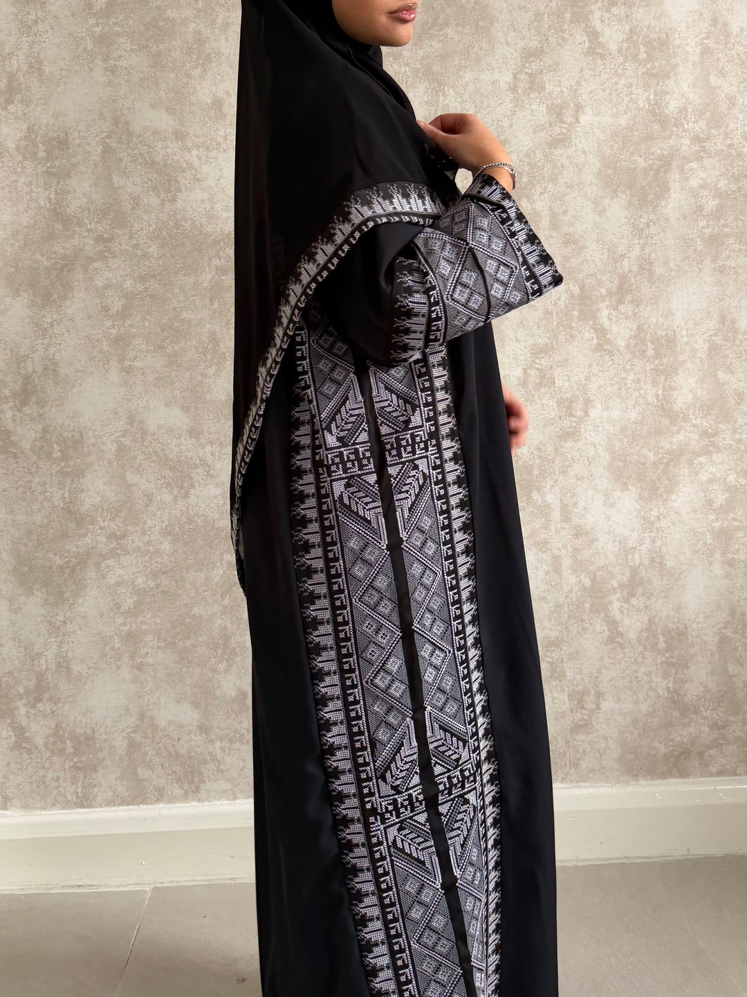 Noor Al Layl Embroidery Abaya